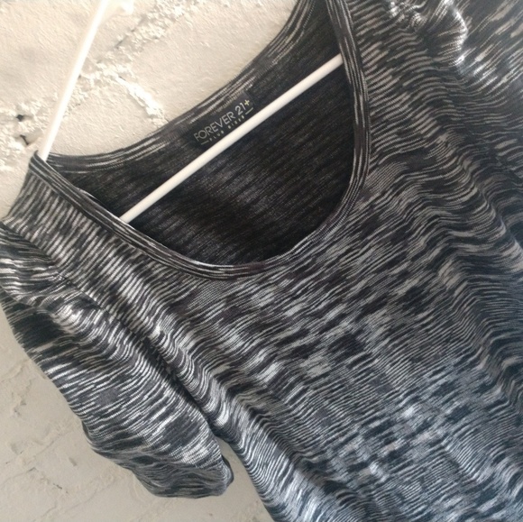 Forever 21 Plus Green and Gray Print Sweater Dress - Picture 2 of 5